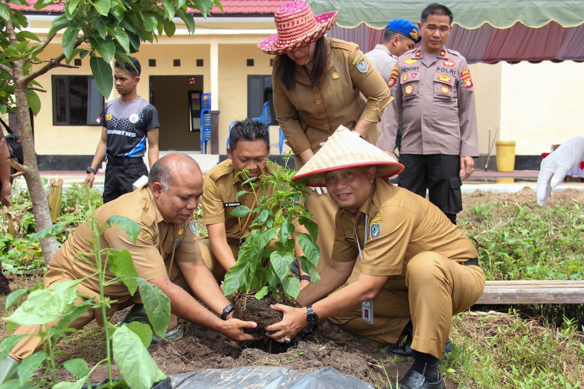 Asisten Hadiri Launching Penguatan Program Pekarangan Pangan Lestari